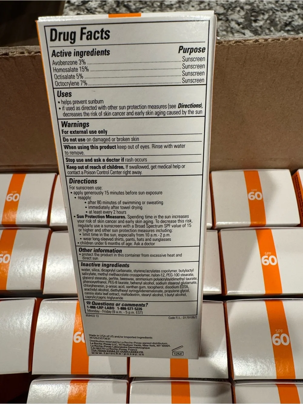 ANTHELIOS CLEAR SKIN OIL FREE SUNSCREEN SPF 60